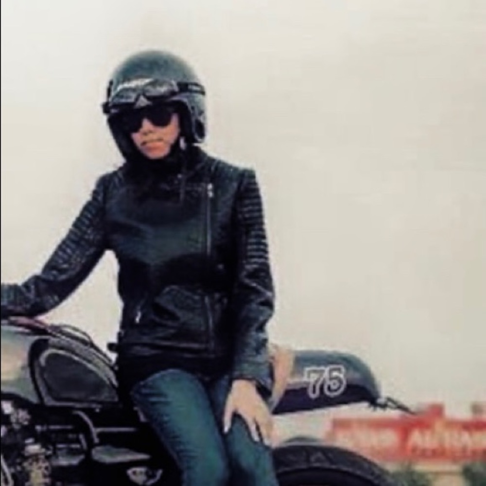 Meet your Posher, CANDYSCLOSET